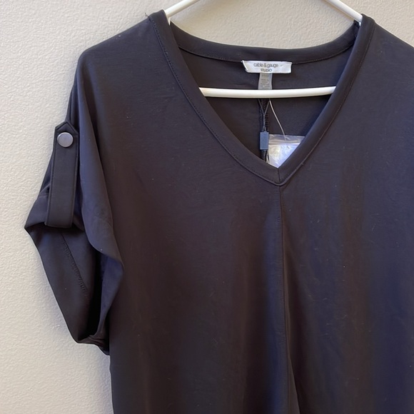 Cable & Gauge Studio, Women's Short Sleeve Straight Fit Black V-Neck Shirt - Picture 5 of 11